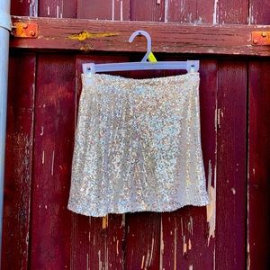 Youth girls sparkling skirt / new with tags!!